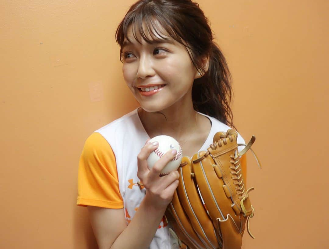 宇野実彩子さんのインスタグラム写真 - (宇野実彩子Instagram)「. 初めての始球式⚾️ 運動音痴の私、緊張したぁ。 貴重で楽しい機会をありがとうございました。 . #巨人対西武戦 #東京ドームのマウンドに立てるなんて #観戦もできて特別な夜になりました」6月8日 22時03分 - misako_uno_aaa