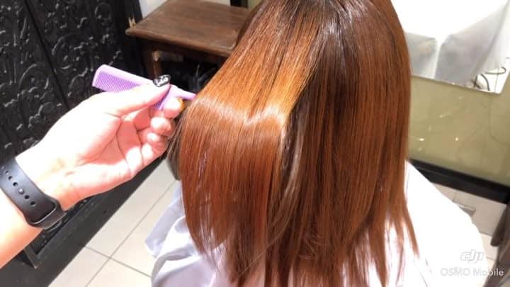 長津 健一郎のインスタグラム：「hair,makeup,styling,,,my works サイエンスアクアで美髪へ千葉市初のサイエンスアクアを使った新しい髪質改善がQUATROへ！ 今回のお客様は1か月前に縮毛矯正をしている状態で 毛先のおさまりがわるいという事でご来店。 カット 髪質改善アシッドアミノストレートを施術しました。 仕上がりはアウトバストリートメント、スタイリング剤はいっさいつけてません！ 今回は初めての体験ですのでさらに定期的にOHモイスチャートリートメントを続けるとさらに髪質改善されていきます！ 髪質にお困りの方是非ご相談ください！ メッセージやコメントでも大丈夫です！ —————————————— ●髪質改善アシッドアミノストレート 25,000円〜 ---------------------------- @nagatsu_ken @quatrochiba.jp @quatro.style 担当プロデューサーnagatsu QUATRO千葉★ NET予約は、プロフィールのURLから^ ^ 千葉県千葉市中央区本千葉町１ー１　１階  #ヘアスタイル #髪型 #ヘアセット #ヘアアレンジ #ヘアカラー #カラー #model #updo #hair_videos#モデル #ヘアカタログ#hair #wella #撮影 #fashion #instafashion #hm #zara #forever21 #uniqlo #gu #bob #updo #haircolor #longhair #hairstyle #美髪チャージ  #美髪チャージサイエンスアクア」