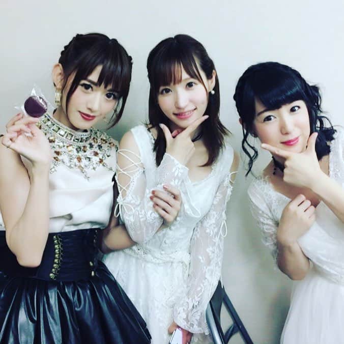 七海ななさんのインスタグラム写真 - (七海ななInstagram)「楽演祭vol4ありがとうございました🌸 なんかね、楽演祭のときに楽屋で席が近いといつも落ち着くんだー、きじー&もえちゃん❤️笑 次回は8/29(水)‼️今回ふんわりセトリにしたのですが、今度は攻めたいな💕 #希島あいり #天使もえ #七海なな」6月8日 15時38分 - nana_nanaumi
