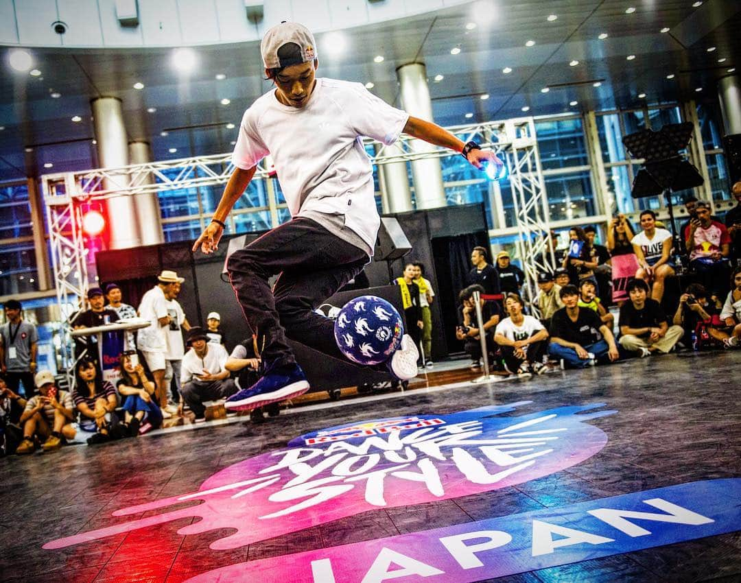 徳田耕太郎さんのインスタグラム写真 - (徳田耕太郎Instagram)「Showcase at Red Bull Dance Your Style! 📸 @jason_halayko」6月8日 19時54分 - tokura_freestyle