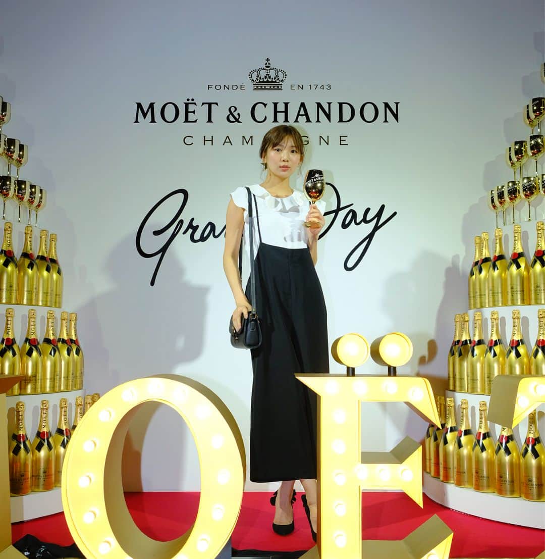 赤谷奈緒子のインスタグラム：「招待していただき、 Moet night celebrationのprepartyへ💕 久しぶりの皆にも会えて嬉しかった昨夜💕☺️ . #MOETMOMENT #preparty #ありがとうございました♡」