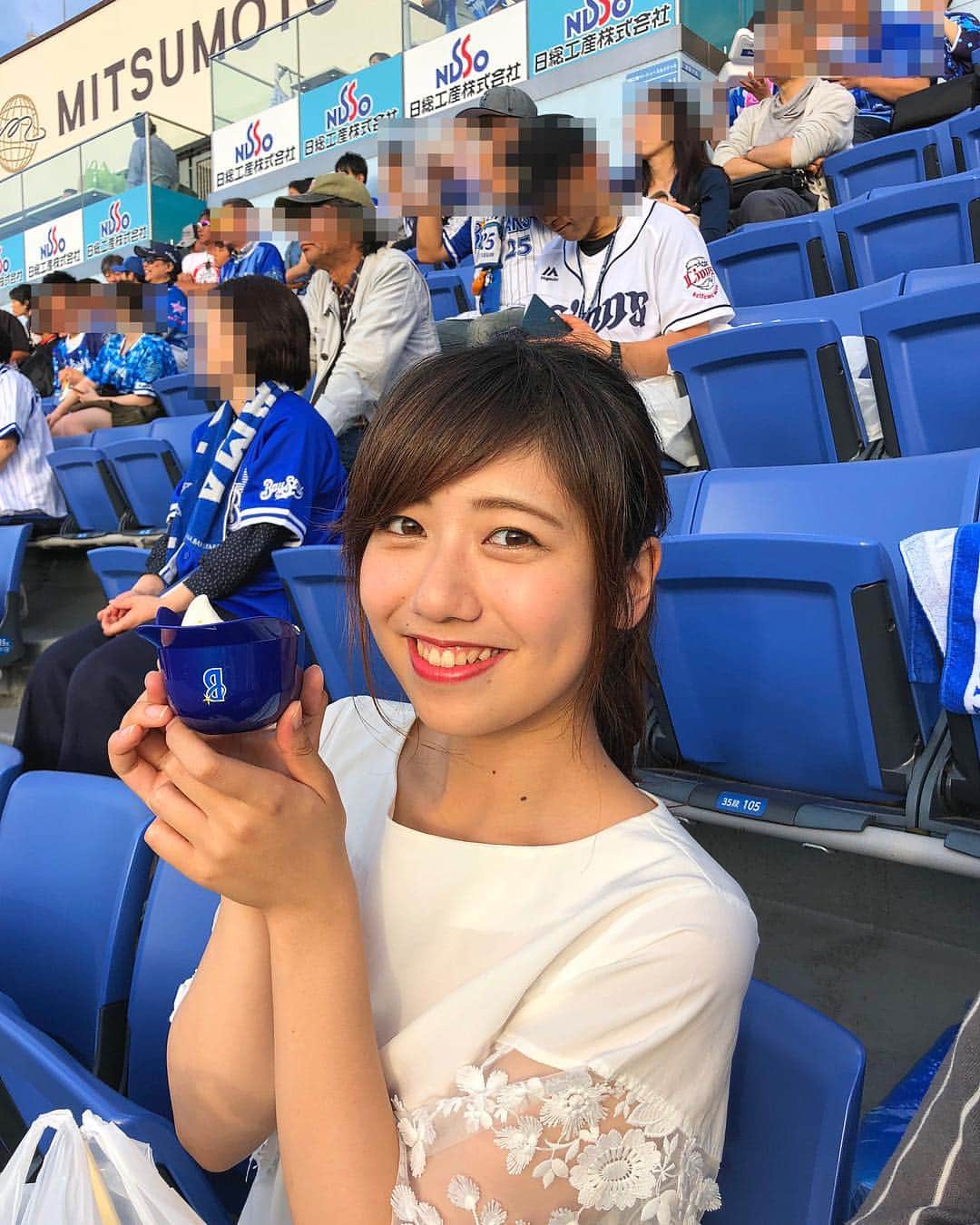 佐々木ゆめのインスタグラム：「野球は面白い！⚾️ 先日、仲良しな友達と一緒に球場で野球観戦してきました✨とっても楽しかったです！😆 . 一緒に大声を出して、一緒に選手のプレイを観戦📣🗯それも球場で観るとより面白いですよね！ . そして今は「セ・パ交流戦 2018」中ですが、個人打撃成績と個人投手成績の結果も楽しみです😊誰が選ばれると思いますか？ . . 横浜スタジアムでは【6/9】【6/10】 🌟横浜DeNAベイスターズvs北海道日本ハムファイターズ🌟 交流戦の予定！球場で応援しましょう✊️🌈 . . 野球やソフトボールの経験のないお子さんでも、楽しみながらボールの投げ方や補球の仕方を教えてもらえるイベント、「キッズ・ボールパーク」が参加無料で開催されます🍀 詳細は⇒< https://kyukatsu.jp/topics/event/1889/> . . #野球 #横浜 #DeNA #ベイスターズ #BayStars #スタジアム #DB #観戦 #棒球 #今永 #筒香 #キッズ #ボールパーク #baseball #アンバサダー #运动 #followme #instagood #awesome #アンバサダー #交流戦 #YOKOHAMA #広島 #きりこちゃん #八景島 #ららぽーと #球活 #旅程 #营」