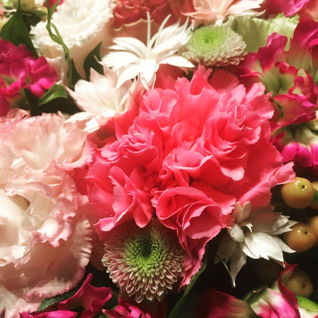 道端カレンさんのインスタグラム写真 - (道端カレンInstagram)「flowers 🌷 #nicolaibergmann」7月8日 21時49分 - karenmichibata