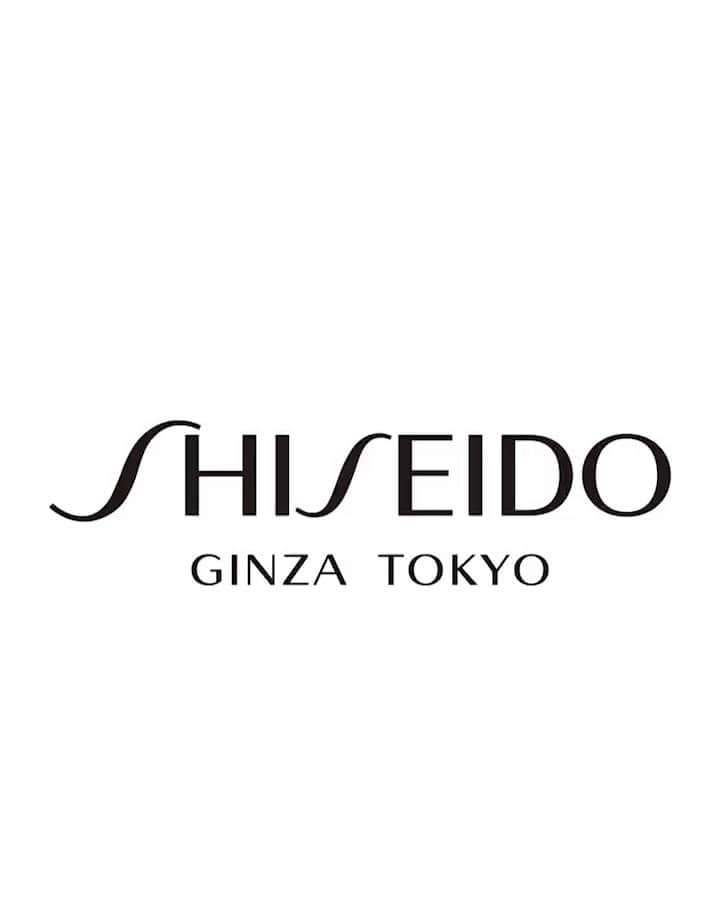 ソノヤ・ミズノのインスタグラム：「#shiseido #suncare #spf  @solvesundsbostudio @renatakedarena @sydhayeshair @katieshillingford ☀️💦」