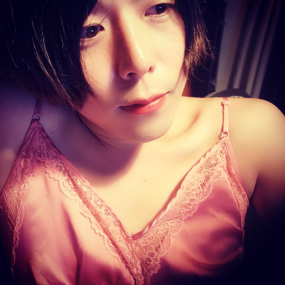 小林唯さんのインスタグラム写真 - (小林唯Instagram)「30代半ばだからオカマバーごっこしてた」7月6日 1時08分 - yui3651