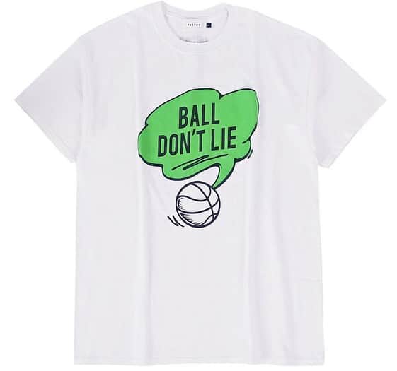 仲西淳さんのインスタグラム写真 - (仲西淳Instagram)「#HoopSlangBot オリジナルTシャツ今日から発売です！  英語で良く使うバスケットボールのスラング用語を解説する#HoopSlangBot はツイッターから始まり、バスケットボールカルチャーマガジン @fly.magazine にて好評連載中！ 今回はペイントアーティストの @dunkwell.tokyoとのコラボグッズとしての第一弾！ "BALL DON'T LIE" "ボールは嘘をつかない"という意味だがスラング用語としてもっと深い意味がある！  詳しい情報&購入は→ @factryjp から！ http://factry.shop ※今回のグッズは7/31までの完全受注生産になります。 ※購入可能サイズS,M,L,XL,2XL,3XL ¥4,800円（税込）  #flymagazine  #HoopSlangBot #fly_magazine  #BallDontLie #Factryjp #Dunkwell」7月6日 12時13分 - jwalkballfolife
