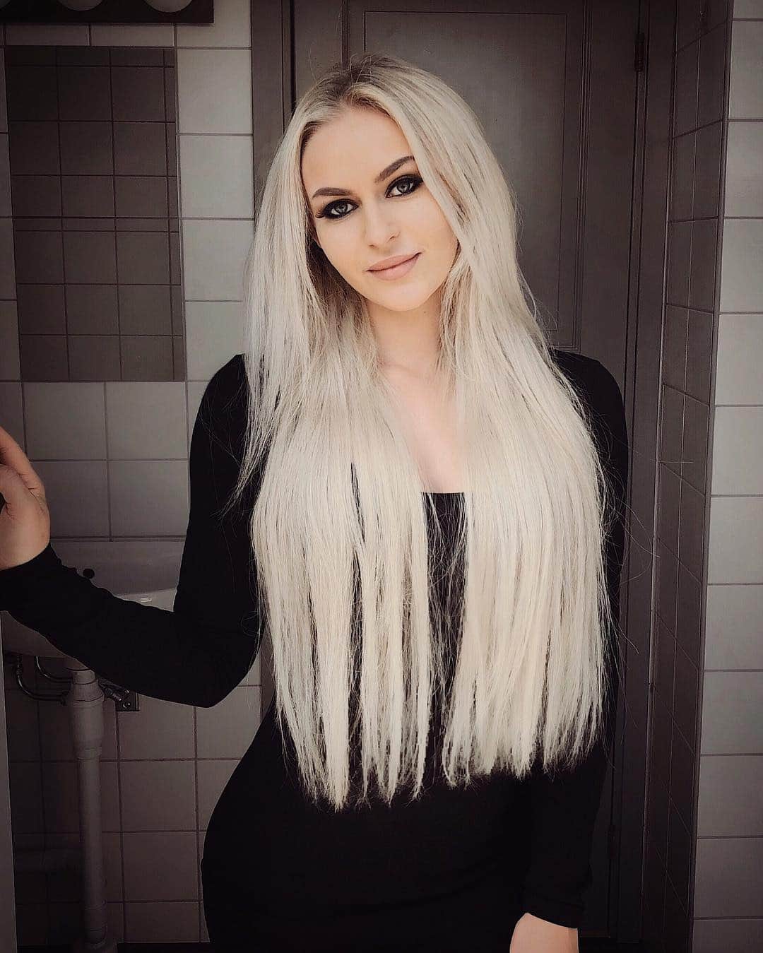 Anna Nyströmのインスタグラム：「💗」