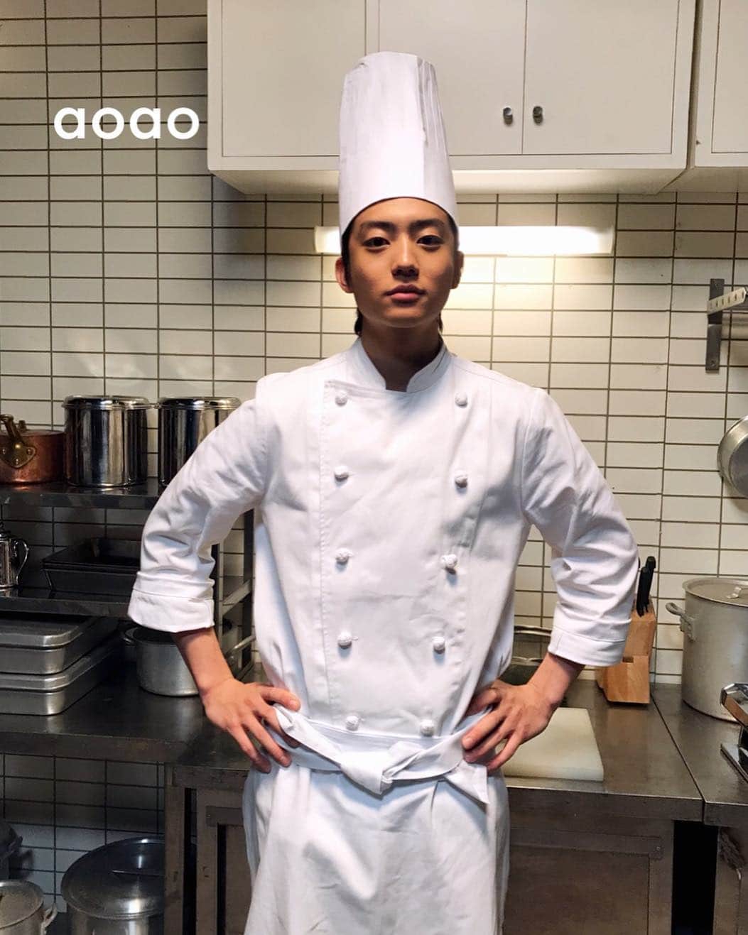 伊藤健太郎のインスタグラム：「伊藤の健太郎氏が出演する「LIFE！～人生に捧げるコント～」コント『名物 極厚ステーキ』は、 本日7月6日(金)22:00から放送！ . web『Filmarks』雑誌『CREA』にも登場！ . 『anan』『ar』『月刊ソングス』『TVガイドdan』 もお楽しみに！ . 明日は『ルームロンダリング 』公開！ . @aoao_tt_  #aoao  #伊藤健太郎  #LIFE  #birthdaycharity #ルームロンダリング  #ELLEONLINE  #G健太郎  #写真展  #改めまして伊藤健太郎です  #デメキン  #健太郎ANN0  #LIFE  #ルームロンダリング  #覚悟はいいかそこの女子  #ムビふぁぼ  #ドライブヘッド  #シンカリオン  #コーヒーが冷めないうちに  #今日から俺は  #ういらぶ  #アシガール  #若君」