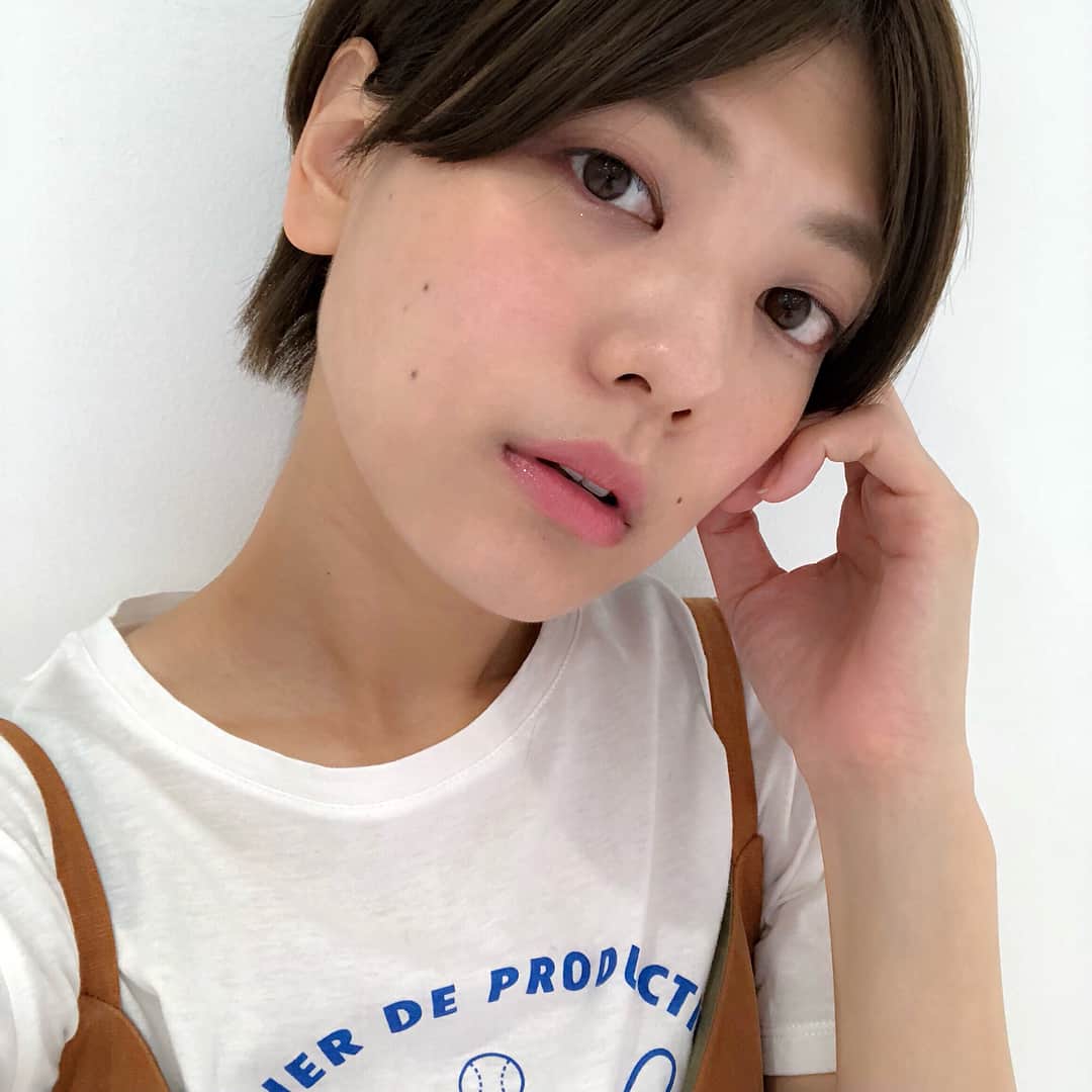 石川瑠利子さんのインスタグラム写真 - (石川瑠利子Instagram)「. . my makeup👀💕 今日は @maquillage_jp を使ってみたよ😘😘😘 このアイシャドーとっても良い色🙆🏻‍♀️❤️ . . #maquillage #makeup #shorthair #fashion」7月6日 21時13分 - ruriko_ishikawa