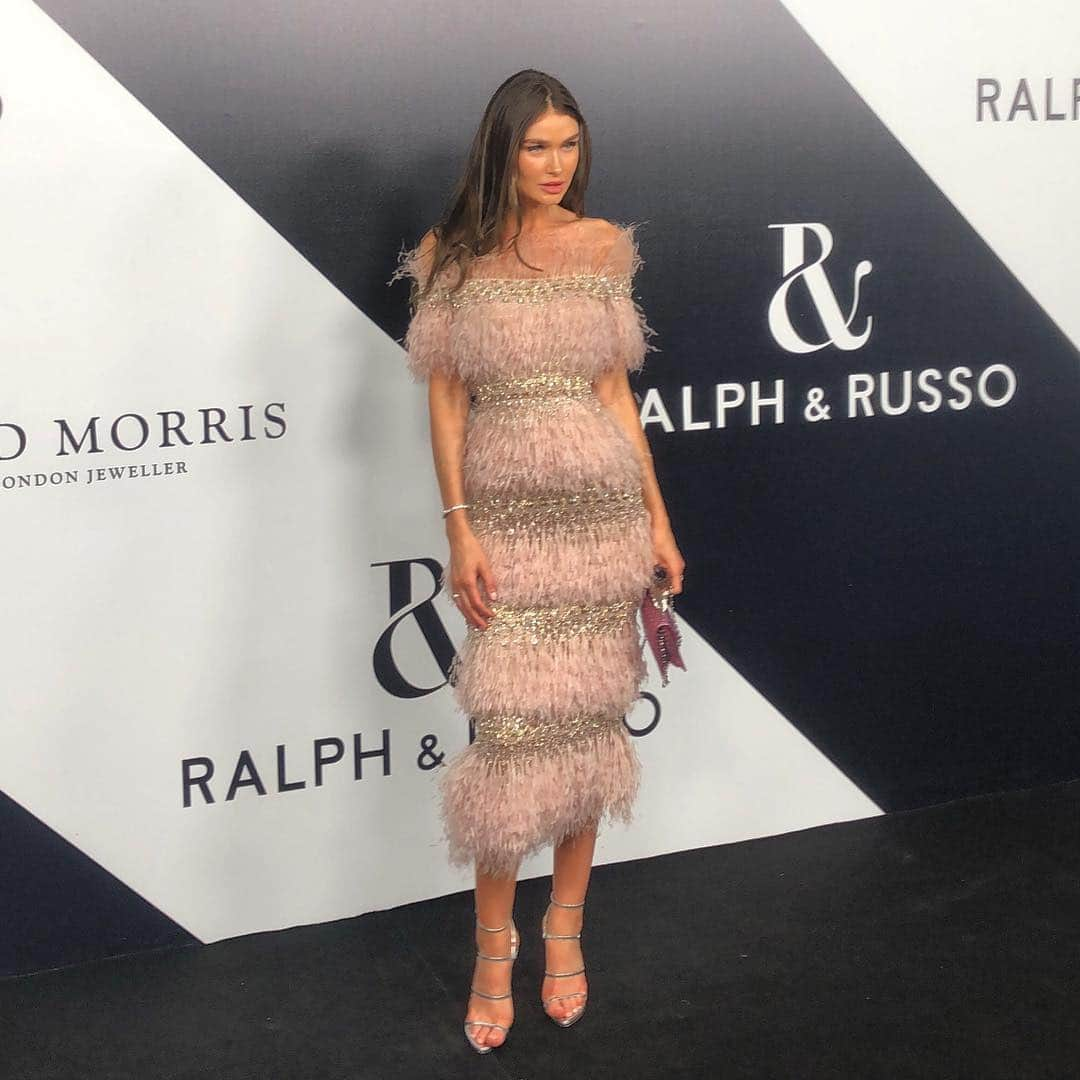 サラ・マッチさんのインスタグラム写真 - (サラ・マッチInstagram)「Arriving at the Ralph & Russo soirée #fashionweek」7月7日 2時05分 - sarah2mutch_