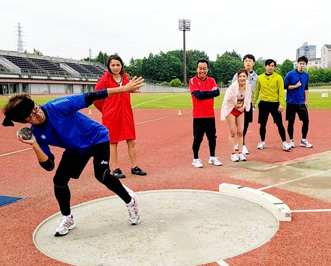 小高亮さんのインスタグラム写真 - (小高亮Instagram)「今日の「さまスポ」は陸上の七種競技！  美人スーパー女子大生のヘンプヒル恵選手と対決です！  そして事件が…  #さまスポ  #七種競技  #ヘンプヒル恵  #パンサー尾形」7月7日 16時53分 - odaka_p