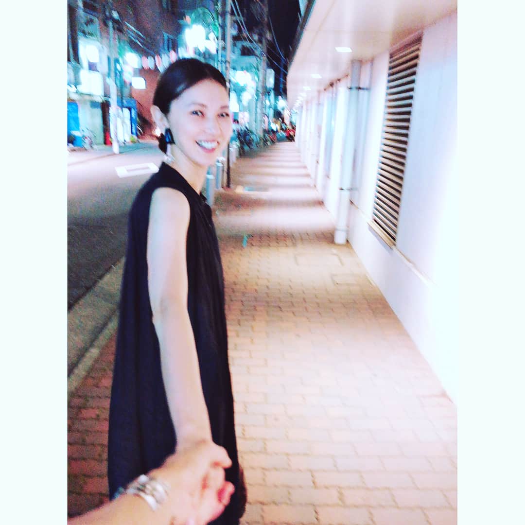 森下紀子さんのインスタグラム写真 - (森下紀子Instagram)「. 今日は11回目の結婚記念日。 色々な波を乗り越えても来たけど、 お互い今が1番充実してて 笑い合えることに 心から感謝です。  いつもありがとう♡ . #結婚記念日  #これからもよろしく #AtelireFujita」7月7日 21時28分 - noriko_morishita_