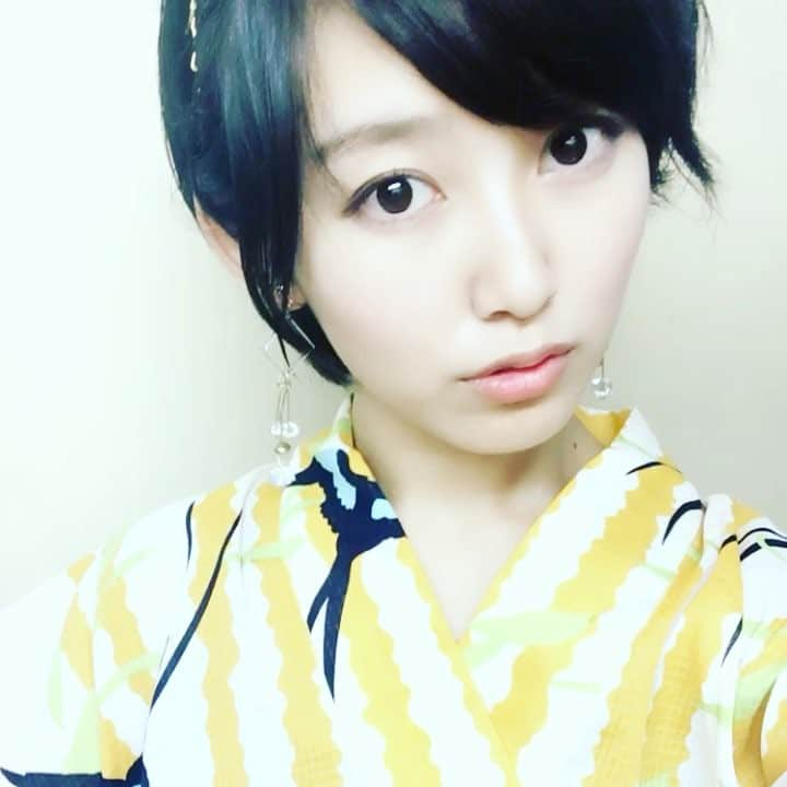 咲村良子のインスタグラム：「浴衣はこんなコーデにしました💓 帯も浴衣も一目惚れ😍即決で買っちゃったーーー！ #浴衣 #着物女子 #自分で着付け #奮発 #今年は浴衣いっぱい着たい #浴衣ディズニー #来週行く #fashion #japan #kimonogirl #kimono #日本人でよかった」