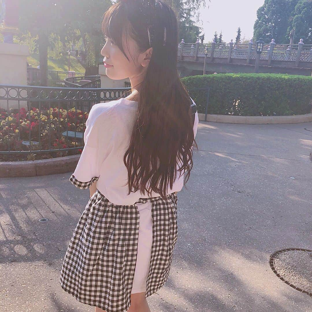 松下玲緒菜さんのインスタグラム写真 - (松下玲緒菜Instagram)「* * Disney💗 ⠀ この服エプロンみたいになってて後ろかわいくてお気に入り~  #paris #france #🇫🇷 #disneyparis #disneylandparis #disney #disneyland」7月8日 16時42分 - matsushita_reona