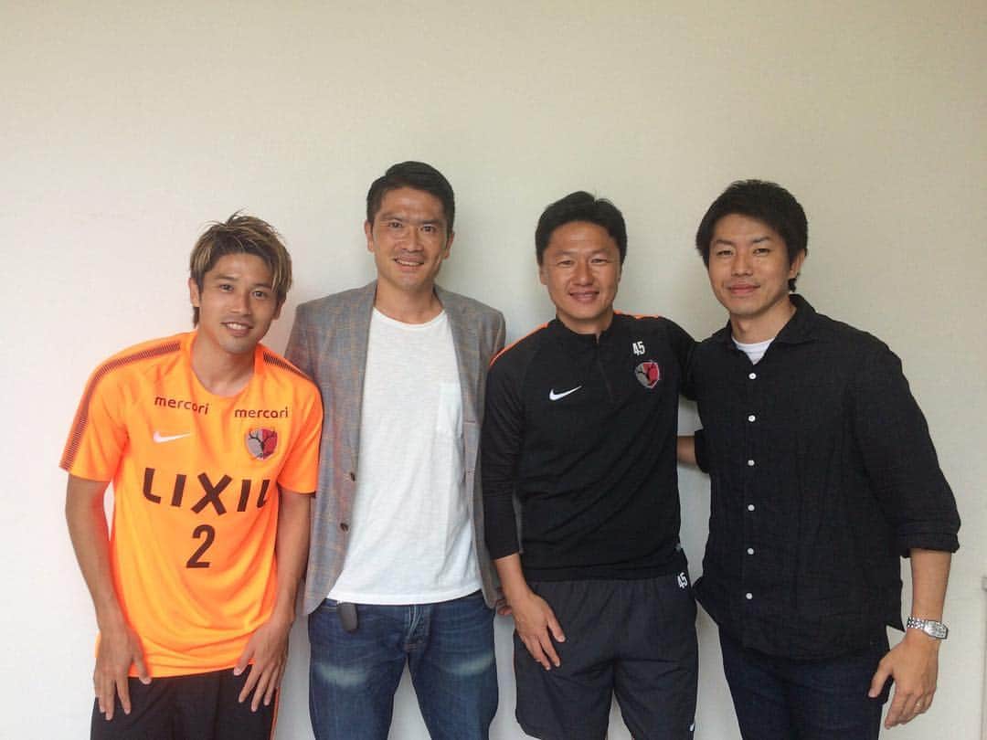 新井場徹さんのインスタグラム写真 新井場徹instagram ディフェンスライン 懐かしいな 俺もサッカー選手やったんやな 鹿島アントラーズ ディフェンライン 4バック 内田篤人 岩政大樹 大岩剛 新井場徹 選手 ピッチレベル 監督 よくわからん 内田しっかりせえ