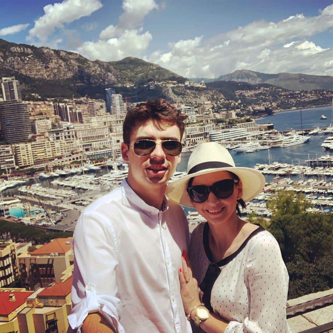 ヤクブ・ディヤスさんのインスタグラム写真 - (ヤクブ・ディヤスInstagram)「Another beautiful day with my ♥️👸 @golotamarta during our holidays😁😎 Today we visit Monte-Carlo and Cannes🤩🚤🛥🌊🌴🌞 Next stop Hyeres👌🍹🏝 #beauty #couple #montecarlo #monaco #cannes #france #holidays #togheter #enjoythemoments」6月15日 6時53分 - jakub_dyjas_tt