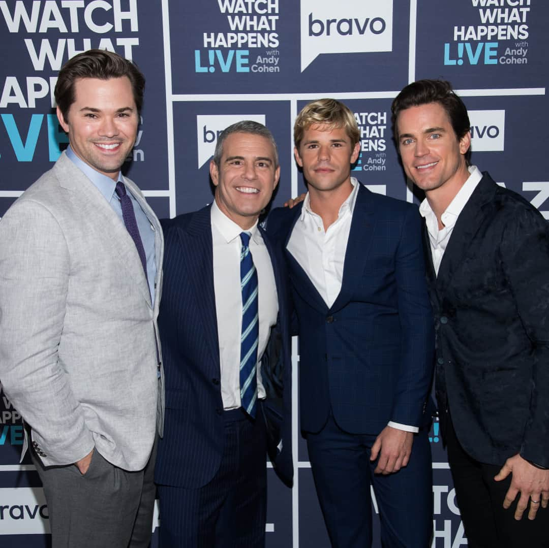 マット・ボマーさんのインスタグラム写真 - (マット・ボマーInstagram)「I love you @bravoandy - and of course my brothers @andrewrannells and @charliecarver thank you for having us @bravowwhl !! #boysintheband #boysinthebandbway」6月15日 13時40分 - mattbomer