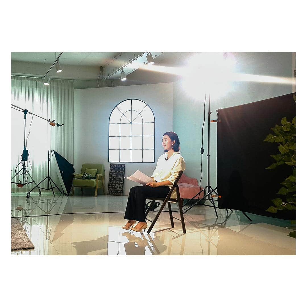 キム・ヒエさんのインスタグラム写真 - (キム・ヒエInstagram)「그녀의 이야기 . . #영화 #허스토리 #HERSTORY #20180627_개봉 #인터뷰 #촬영현장 #KIMHEEAE #김희애 @yg_stage」6月15日 17時00分 - heeae_official