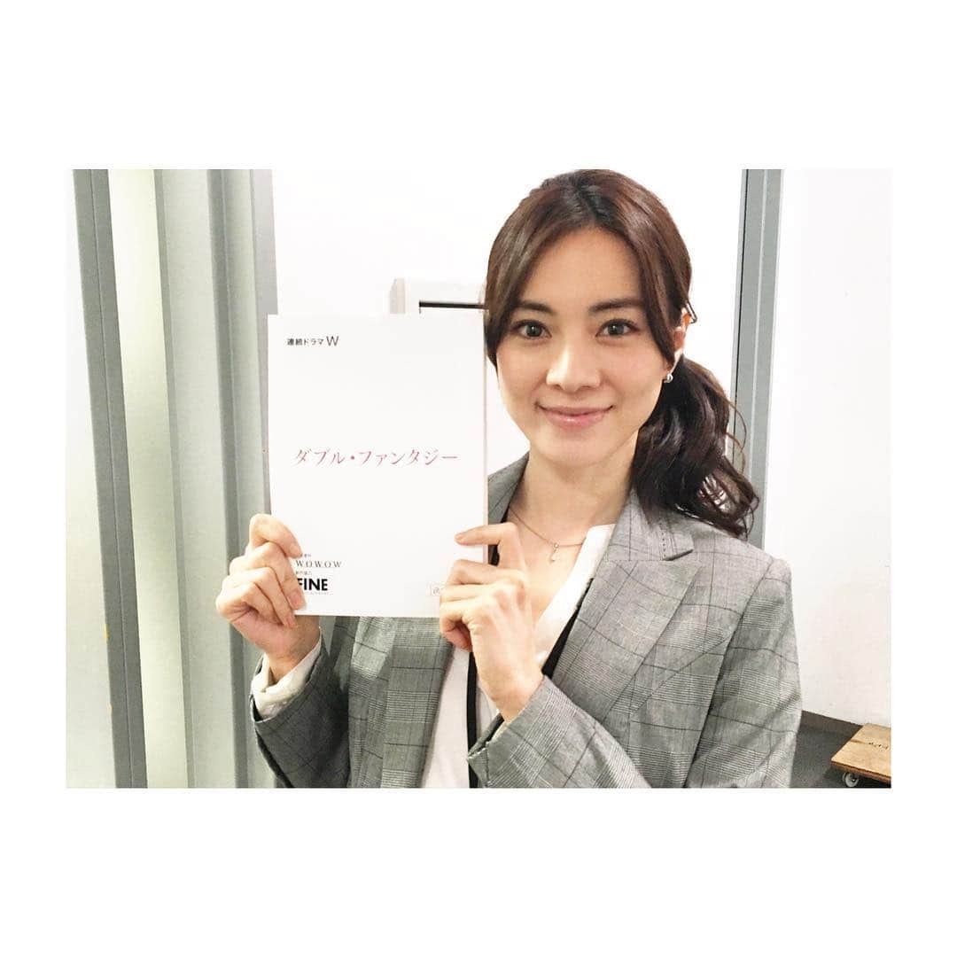 安座間美優さんのインスタグラム写真 - (安座間美優Instagram)「ドラマ出演情報 6月16日スタート 毎週土曜日22:00〜23:00(全5話) WOWOW 連続ドラマW「ダブル・ファンタジー」 1話と2話にちょこっと出演しています。 #ダブルファンタジー#谷村梨絵」6月15日 20時15分 - mew_azama