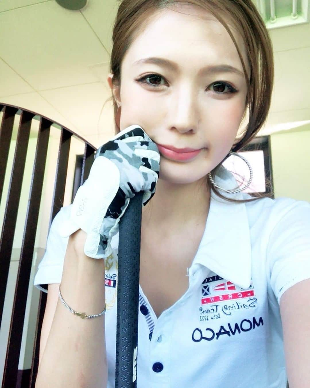 golfjoshiのインスタグラム：「. . Momokoさん( @momoko_golf )の素敵なお写真😘❣️ ポロシャツがとてもお似合いです☺️✨ . 掲載を希望される方は、投稿する時に @golfjoshi と #golfjoshi のタグを付けてご投稿ください😆❣️ . #ゴルフウェア #インスタゴルフ女子 #ゴルフ好きと繋がりたい #ゴルフ場  #オシャレ好き #美意識 #ゴルフコーデ #楽しい #golflife #hotgolf #ゴルフ好きな人と繋がりたい #カメラ女子部 #女子カメラ #ゴルフ女子 #ゴルフファッション #ゴルフ好き #スポーツ女子 #ゴルフクラブ #インスタゴルフ #golfwear #オシャレさん #ゴルフ部 #ポロシャツコーデ #golfchicks #女子カメラフォト部 #インスタ女子 #大人可愛い #ポロシャツ #キャロウェイ」