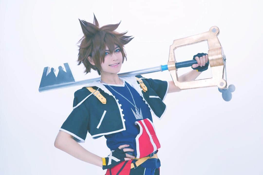 一色華月のインスタグラム：「KINGDAM HEARTS Ⅲ 発売日決定おめでとう！ #japanese #japan #コスプレ #コスプレイヤー #cosplay #cosplayer #model #モデル #被写体 #comics #anime #game #漫画 #アニメ #ゲーム #カメラマンさんと繋がりたい #コスプレイヤーさんと繋がりたい  #kingdomhearts #KH #kingdomhearts3 #キングダムハーツ #sora #ソラ」