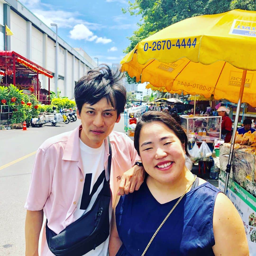 村田秀亮さんのインスタグラム写真 村田秀亮instagram 今朝タイに来ました 往復14時間かけて10分漫才をしに 日帰りです そして今から帰ります タイ バンコク 日帰り ゆりやん おいでやす小田 トゥクトゥク 6月18日 0時05分 Toromurata