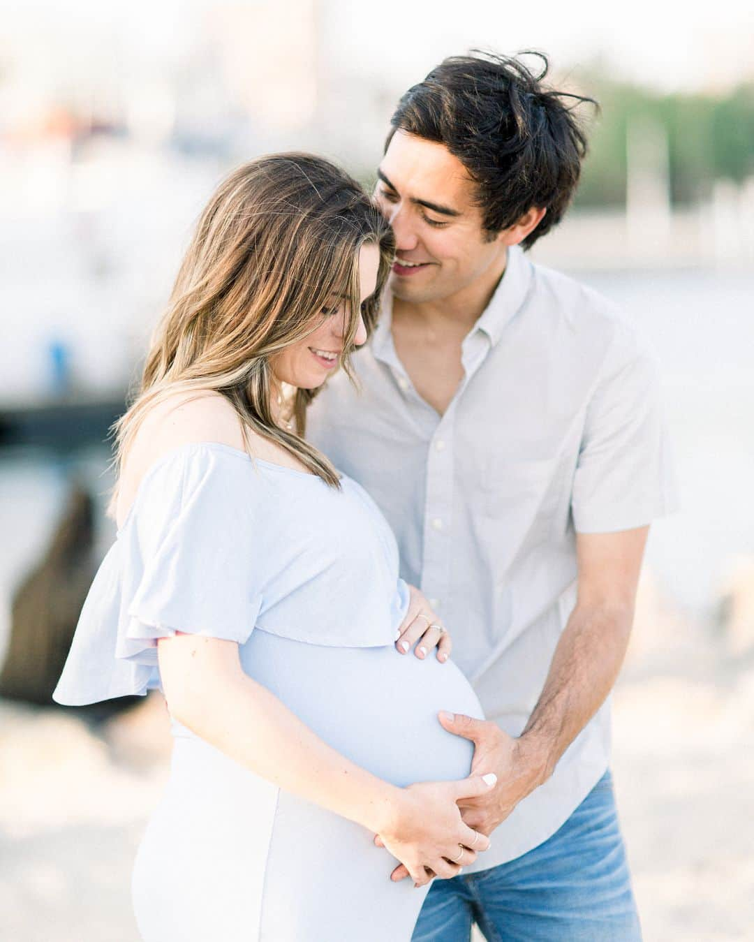 ザック・キングさんのインスタグラム写真 - (ザック・キングInstagram)「We are having a baby!! Can you guess the name and gender? #fathersday」6月18日 7時19分 - zachking