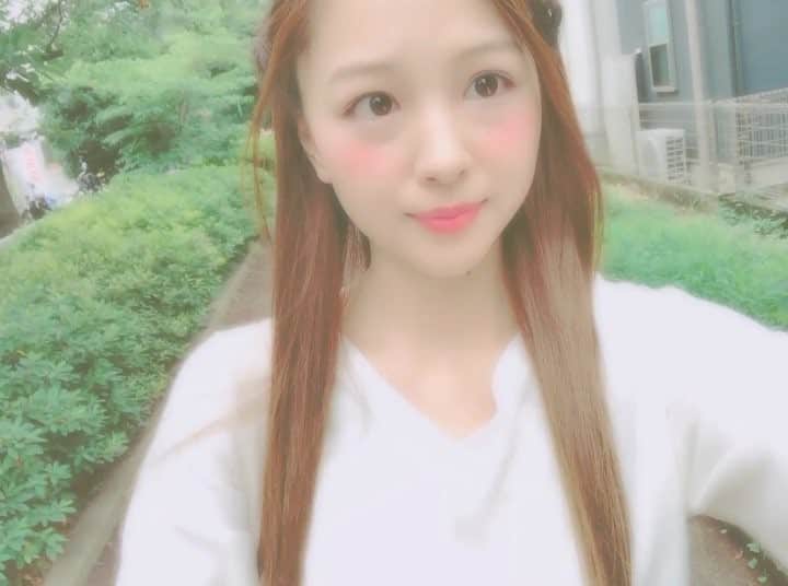 のインスタグラム：「Goodmorning☀️ 茨木童子になるために 髪を黒髪にしてまいる♡ さよなら私の髪...(*˘ ³˘)♥ ✩ ✩ ✩ #instagood #favorite #like4like #beautiful #hairsalon #color #happy #love #tokyo #shibuya #hair #favorite #follow4follow #followme #鬼切丸伝再演 #小屋入り日 #スペースゼロ #goodmorning」