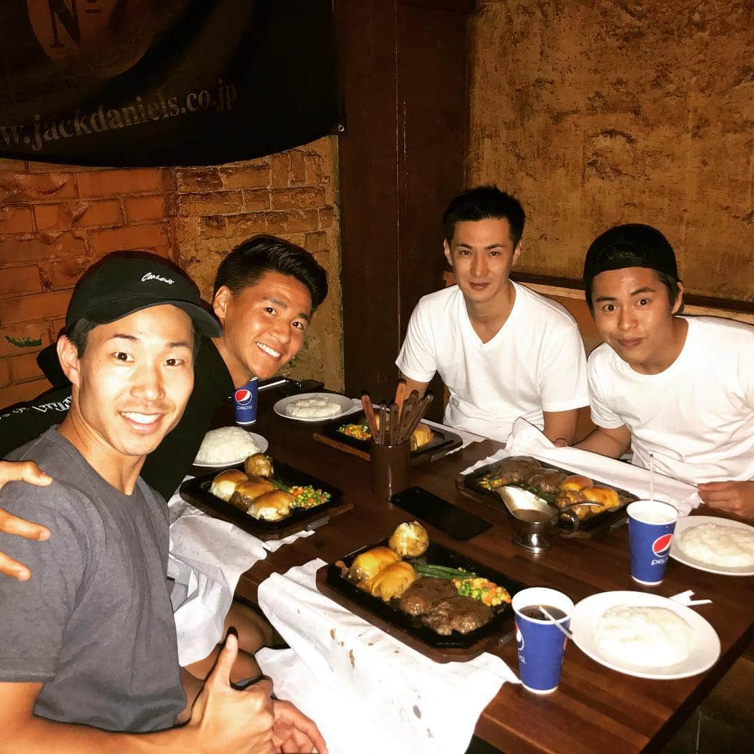 北脇健慈さんのインスタグラム写真 - (北脇健慈Instagram)「達朗、おかえり🇯🇵🇩🇪⚽️ そして、また会おう👍  #日体大  #寮生活  #同部屋 #北橋達朗 #吉野順貴  #トミーさん」6月18日 13時06分 - kenjikitawaki