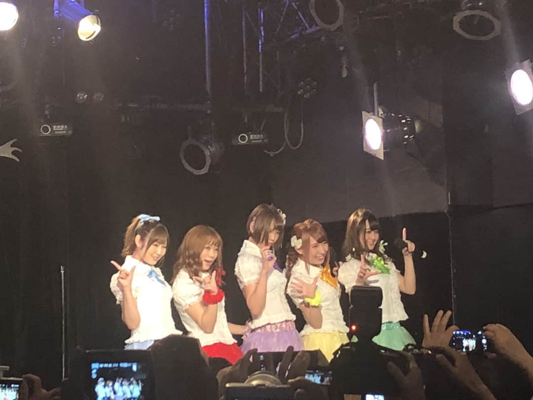愛原れのさんのインスタグラム写真 - (愛原れのInstagram)「レディマニア＠渋谷REX来てくれたみんなありがとー！！＼( 'ω')／💓 新衣装のお披露目でもありました🙈❤️ なかなか好評でよかった😘💖 ＊ ＊ ＊ #渋谷rex #LIVE #レディマニア #担当カラー の #新衣装 #担当カラーは黄色 #ラブリーポップス #ラブポ #愛原れの #大森玲菜 #真田美樹 #星空もあ #市橋えりな #今日は5人体制でした💛❤️💜💚💙 #次回は６人揃いそう💗 #沖田里緒 #僕らは嘘つき さん #原宿バンビーナ さん #ルルディ さん  #天使もえ さん #高橋しょうこ さん #桐谷まつり さん #あおいれな さん #皆さんお疲れ様でした💕」6月19日 0時06分 - reno_aihara