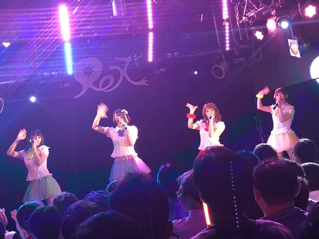 愛原れのさんのインスタグラム写真 - (愛原れのInstagram)「レディマニア＠渋谷REX来てくれたみんなありがとー！！＼( 'ω')／💓 新衣装のお披露目でもありました🙈❤️ なかなか好評でよかった😘💖 ＊ ＊ ＊ #渋谷rex #LIVE #レディマニア #担当カラー の #新衣装 #担当カラーは黄色 #ラブリーポップス #ラブポ #愛原れの #大森玲菜 #真田美樹 #星空もあ #市橋えりな #今日は5人体制でした💛❤️💜💚💙 #次回は６人揃いそう💗 #沖田里緒 #僕らは嘘つき さん #原宿バンビーナ さん #ルルディ さん  #天使もえ さん #高橋しょうこ さん #桐谷まつり さん #あおいれな さん #皆さんお疲れ様でした💕」6月19日 0時06分 - reno_aihara