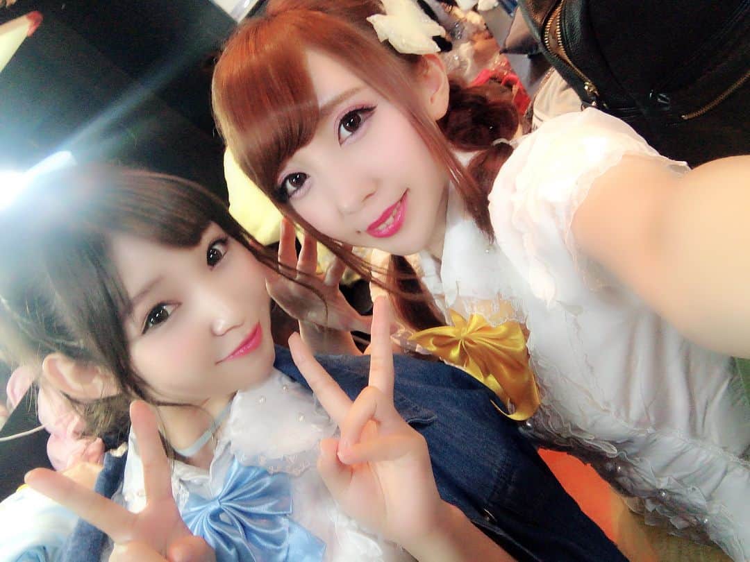 愛原れのさんのインスタグラム写真 - (愛原れのInstagram)「レディマニア＠渋谷REX来てくれたみんなありがとー！！＼( 'ω')／💓 新衣装のお披露目でもありました🙈❤️ なかなか好評でよかった😘💖 ＊ ＊ ＊ #渋谷rex #LIVE #レディマニア #担当カラー の #新衣装 #担当カラーは黄色 #ラブリーポップス #ラブポ #愛原れの #大森玲菜 #真田美樹 #星空もあ #市橋えりな #今日は5人体制でした💛❤️💜💚💙 #次回は６人揃いそう💗 #沖田里緒 #僕らは嘘つき さん #原宿バンビーナ さん #ルルディ さん  #天使もえ さん #高橋しょうこ さん #桐谷まつり さん #あおいれな さん #皆さんお疲れ様でした💕」6月19日 0時06分 - reno_aihara