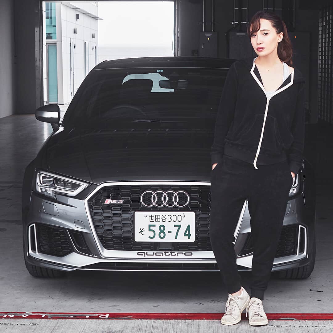 Audi Japan Sales / アウディジャパン販売さんのインスタグラム写真 - (Audi Japan Sales / アウディジャパン販売Instagram)「#Audiで魅せる個性 ドライブもファッションも、スポーティなスタイルが今の気分。 ・ 現在#AJS では「2018 SUPER GT パドックパス Present Campaign」を実施中。 @audi.japan.sales -- #Audi #アウディ #sedan #セダン #Audisport #サーキット #パドックパス #スポーティ#myaudi #audistyle #fashionable #drive #ドライブ #car #車 #愛車 #外車 #ドイツ車 #車好き #車好きな人と繋がりたい #アウディ女子 #車好き男子」6月19日 18時05分 - audi.japan.sales