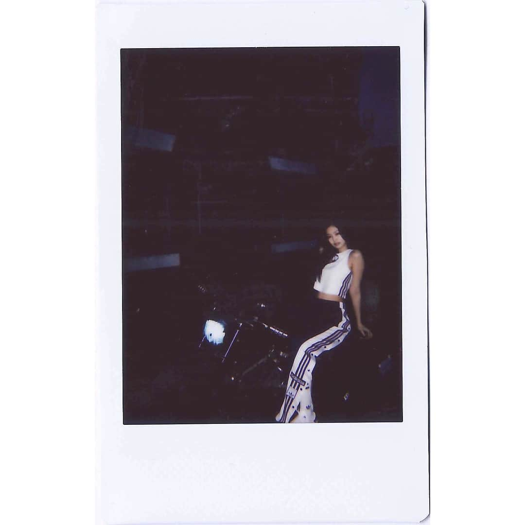 ジェニーさんのインスタグラム写真 - (ジェニーInstagram)「polaroid」6月19日 12時09分 - jennierubyjane