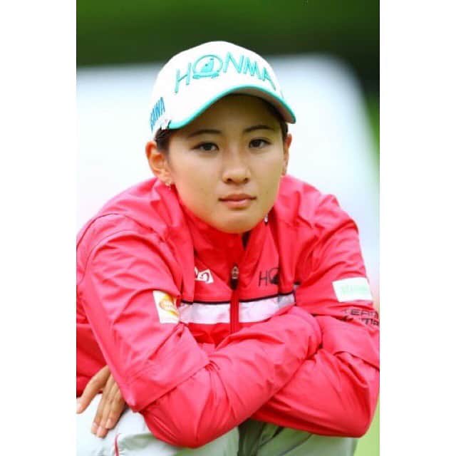 のインスタグラム：「#しゃがむ #3連発 #見たら試合の無かった #ニチレイレディス」