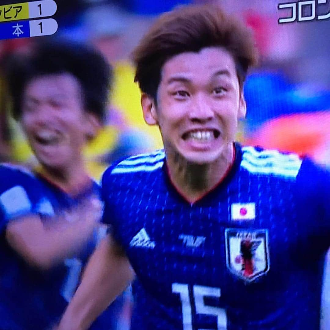 北川悠仁さんのインスタグラム写真 - (北川悠仁Instagram)「#サッカー #ワールドカップ #日本代表 #コロンビア #日本勝利 #おめでとうございます #感動しました」6月19日 23時24分 - yujin_kitagawa