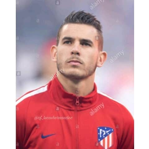 リュカ・エルナンデスのインスタグラム：「Lucas H.: "El Atleti es el club de mi vida" 😍❤ @lucashernandez5」