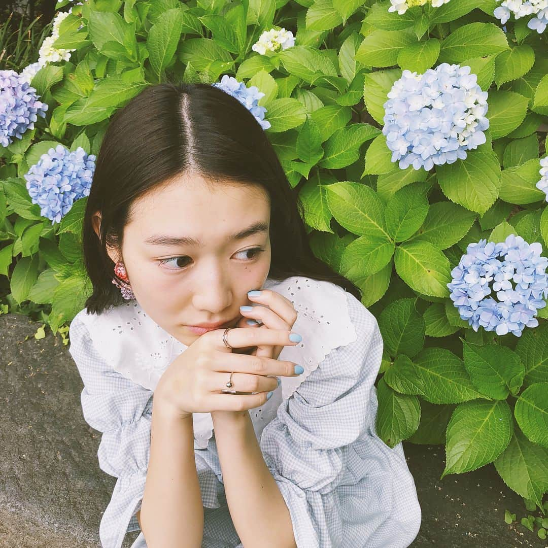 岡本夏美さんのインスタグラム写真 - (岡本夏美Instagram)「梅雨だね。🌂」6月20日 11時44分 - okamoto_natsumi