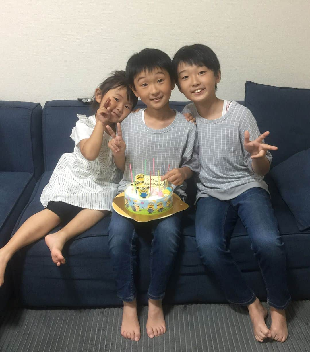 川辺泰三さんのインスタグラム写真 - (川辺泰三Instagram)「今日は次男響生の8歳の誕生日♪長男唯央が林間学校？で朝からいないから昨日代わりにお祝いしました♪ほんまに、おめでとう㊗️#誕生日会」6月20日 12時09分 - taizokawabe