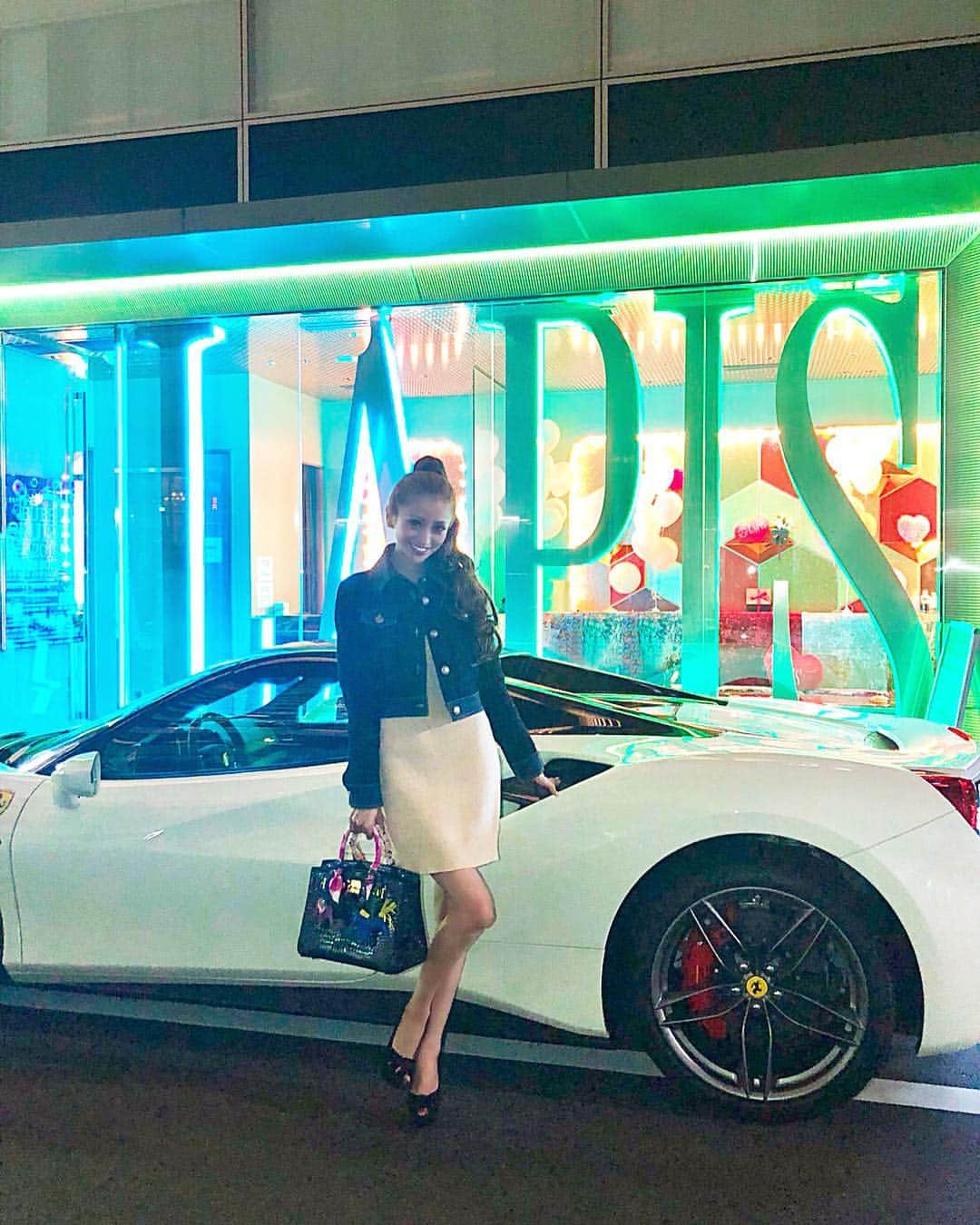 愛沢えみりのグルメインスタ