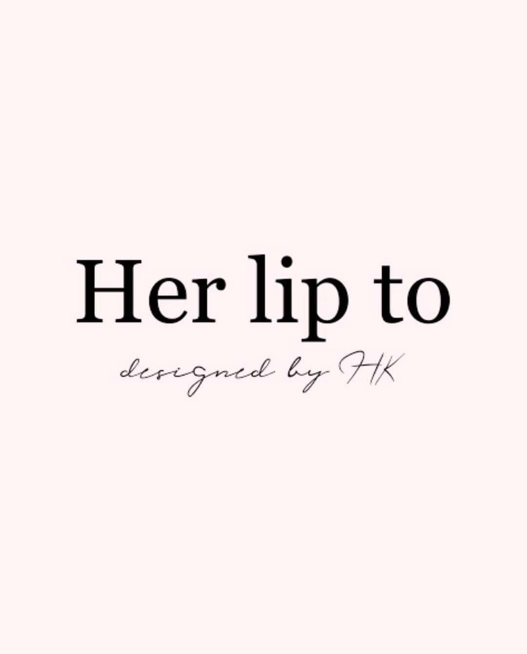 小嶋陽菜さんのインスタグラム写真 - (小嶋陽菜Instagram)「Her lip to オープンから数時間、、﻿ たくさんの方がアクセスしてくださって。﻿ 本当にうれしいです😢﻿ ﻿ コンセプトは、﻿ 私が『今着たい服』﻿ ブランド名を考えていた時に、﻿ ふと目にした﻿ “her life is her art”﻿ って言葉が素敵だなと思って、﻿ 私もそうありたいし、周りのみんなにもそう声をかけたいなって思ったの。﻿ イニシャルのHを入れてHer 、あとは響き！！﻿ で付けてみました笑﻿ ﻿ 私は私の人生の主人公✨﻿ っていつでもドラマティックな人って憧れるけど、それってちょっとハードル高い。﻿ 普段の生活の中で、ふとした瞬間、﻿ スカートがふわっと揺れたり、女性らしい身体のラインが出たり、鎖骨のラインが美しかったり、、﻿ 大人の女性らしく日常に溶け込んだ、ほどよいドラマティックな部分をHer lip toで表現していきたいです。﻿ ﻿ 「アパレルブランドを立ち上げました！」﻿ という畏まった形ではないのですが、、﻿ 今後も好きなものをこだわって展開していきたいと思います。﻿ ﻿ なにより、今日無事にオープンを迎えることができてホッとしています😢﻿ もうすぐみんなの元に届くんだなって思うと嬉しいしドキドキします😳💕﻿ ﻿ ﻿ アプリ「PLAY」で私服と合わせたコーディネートなど更新していこうと思っているので、、、リリースまでもう少しお待ちください🙇‍♀️💓﻿ #herlipto」6月20日 23時13分 - nyanchan22