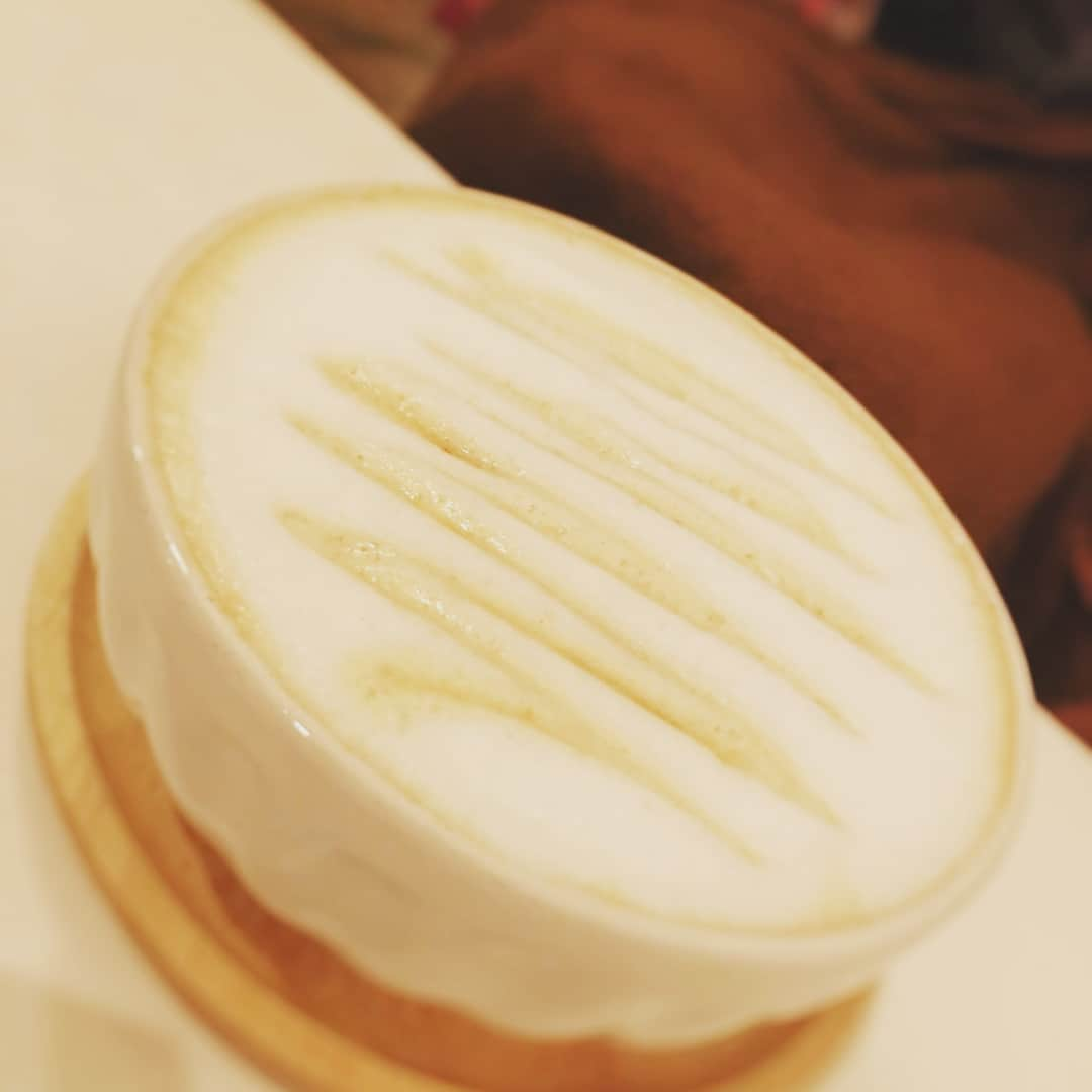 石田涼さんのインスタグラム写真 - (石田涼Instagram)「楽しかった、美味しかった💓  #ハンモックカフェ #cafe #吉祥寺 #cake #milktea #バナナチーズケーキ #フォンダンショコラ」6月20日 17時02分 - cgs_oryo