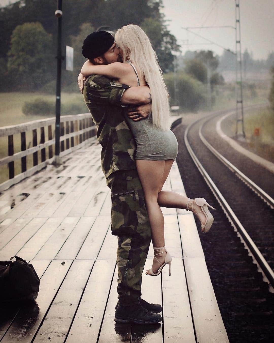 Anna Nyströmのインスタグラム：「Reunited with my soldier and other half ❤️」