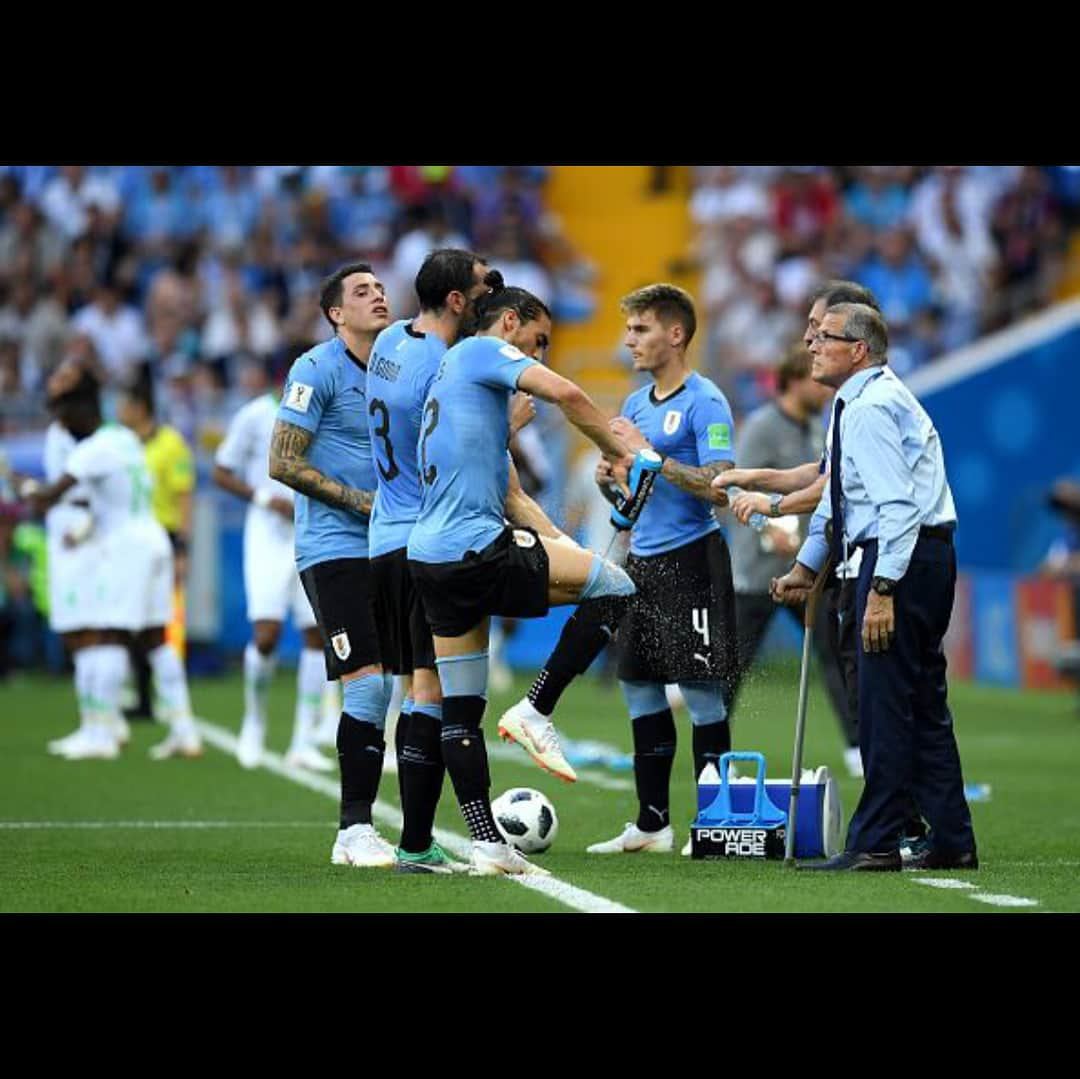 ギジェルモ・バレラのインスタグラム：「Se logro el objetivo pasando a octavos de final!! Vamos Uruguay🇺🇾🤙Y Gracias a toda la gente que nos apoyó hoy y siempre están ahí alentando 🙌🙏🇺🇾 #uruguaynomas」