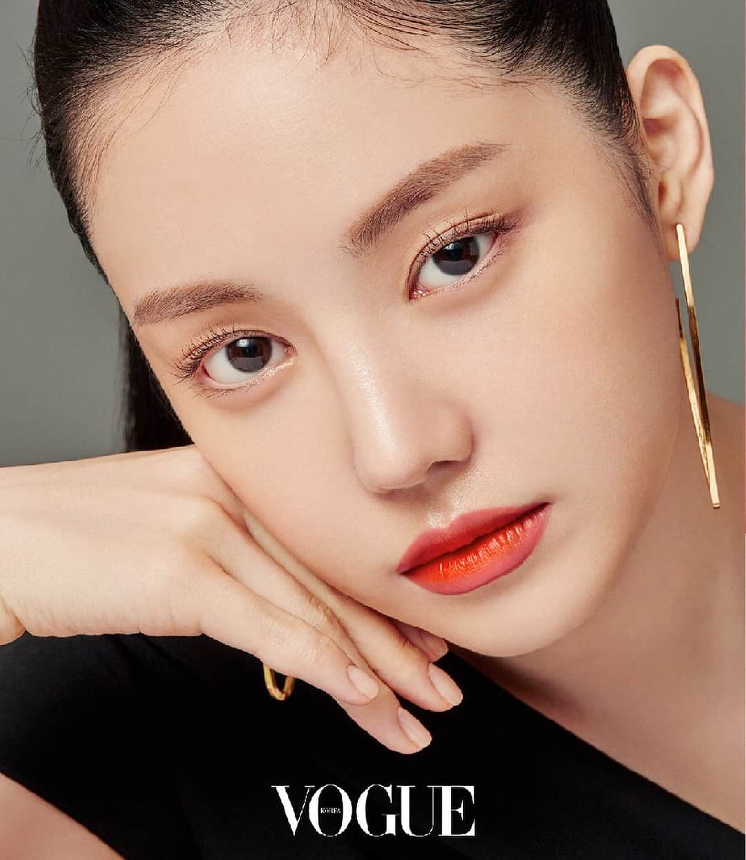 ソン・ナウンさんのインスタグラム写真 - (ソン・ナウンInstagram)「@voguekorea @shuuemura 7월호」6月21日 11時19分 - marcellasne_