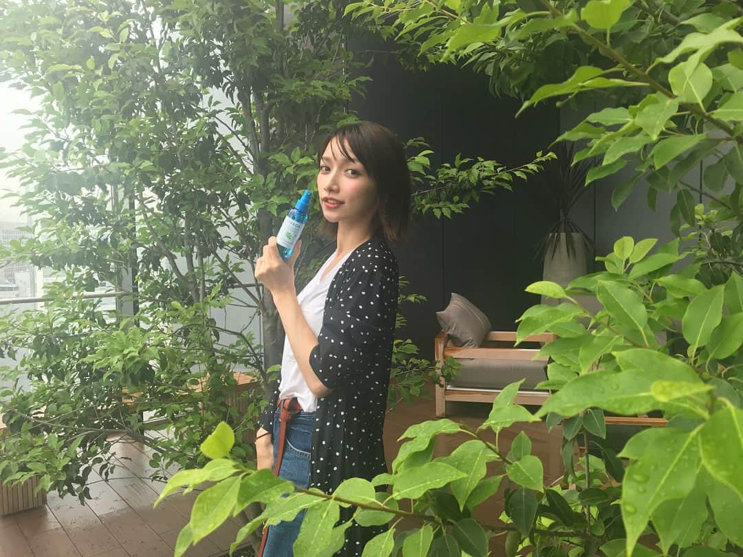 後藤真希さんのインスタグラム写真 - (後藤真希Instagram)「フレッシュで好きな香りの虫よけ。イハダアウトドアスクリーン♡お出かけに持ち歩き♪ #IHADA_PR  #IHADA  #アウトドアスクリーン  #虫よけ  #香りでガード  #いい匂い」6月21日 16時16分 - goto_maki923