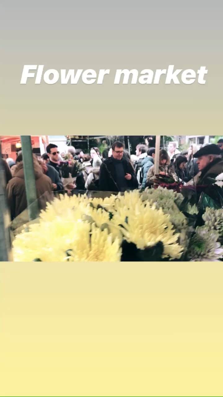 山川春奈のインスタグラム：「london flower market」