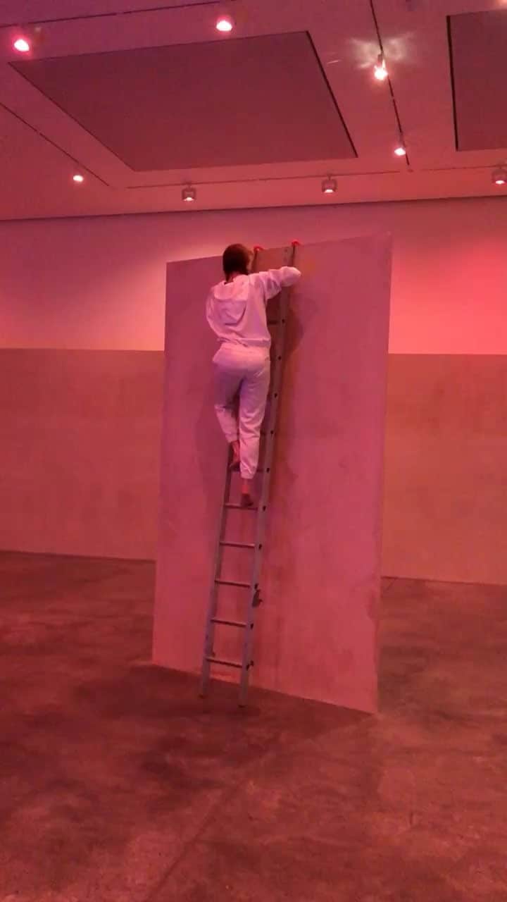 山川春奈のインスタグラム：「art」