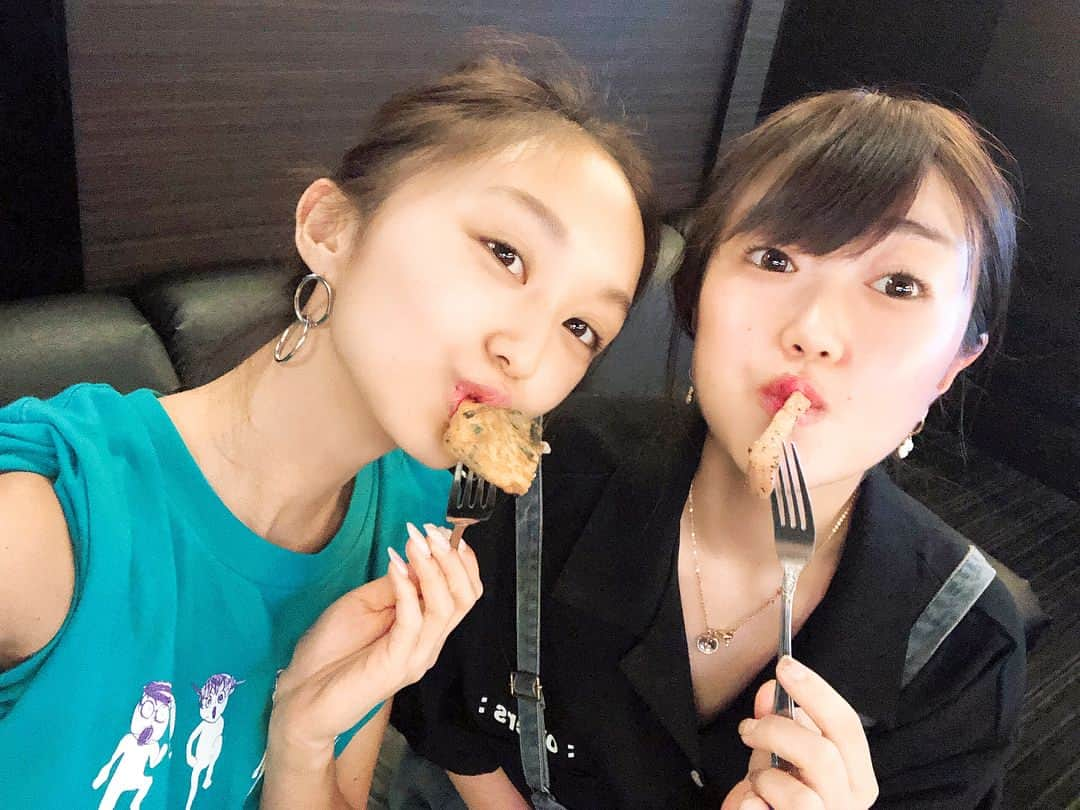 近藤あやさんのインスタグラム写真 - (近藤あやInstagram)「友達とカラオケ女子会してきた (*´꒳`*)🤚🎤🎵💜 . #コートダジュール #コートダジュール赤坂店 #広い綺麗美味しい！ #凍結レモンハイボール 🍋 レモンごろごろたくさん入ってて美味しかった 🍋 #今日からキャンペーン 🍋！ #これお気に入り 🍋🤤💜 #飲み放題 ！ #すっぴん」6月21日 21時17分 - doraemontoaya