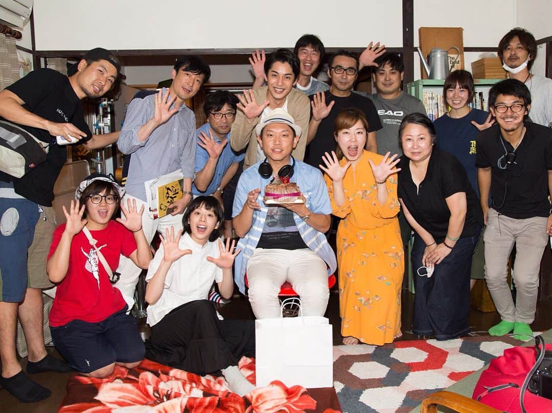 大野拓朗さんのインスタグラム写真 - (大野拓朗Instagram)「Yuki監督誕生日おめでとー！！#グッドバイ」6月22日 11時55分 - takuro.ohno